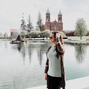 Meet your Posher, Analea